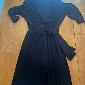 XL women’s like new black jumpsuit